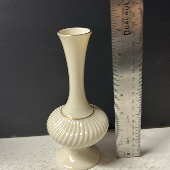 Lennox vases. - Picture 13 of 13